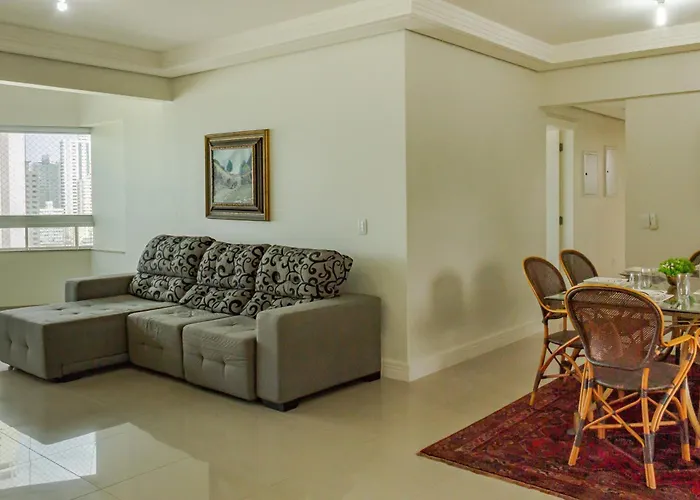 Apartamento com Vista Mar em Pioneiros, 3 suítes P792